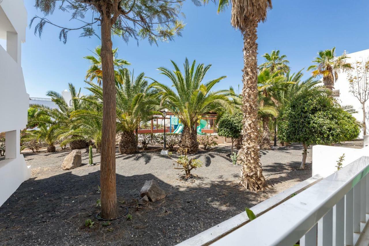 Daruma Apartments Costa Teguise Exterior photo
